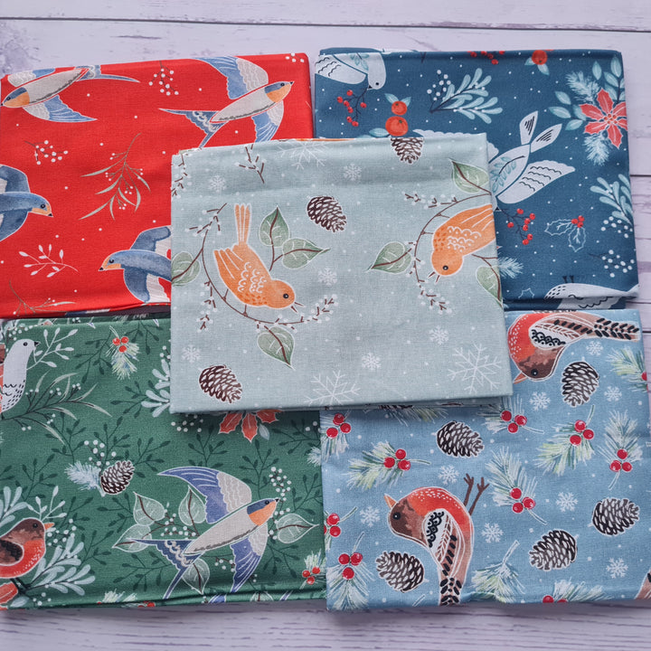 Christmas Birds cotton fat quarter bundle of 5 quilting fabrics