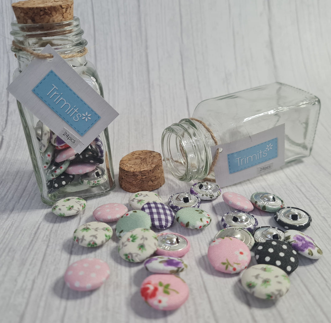 Vintage fabric covered buttons in a glass jar (24pcs). Great Sewing Gift. Trimits