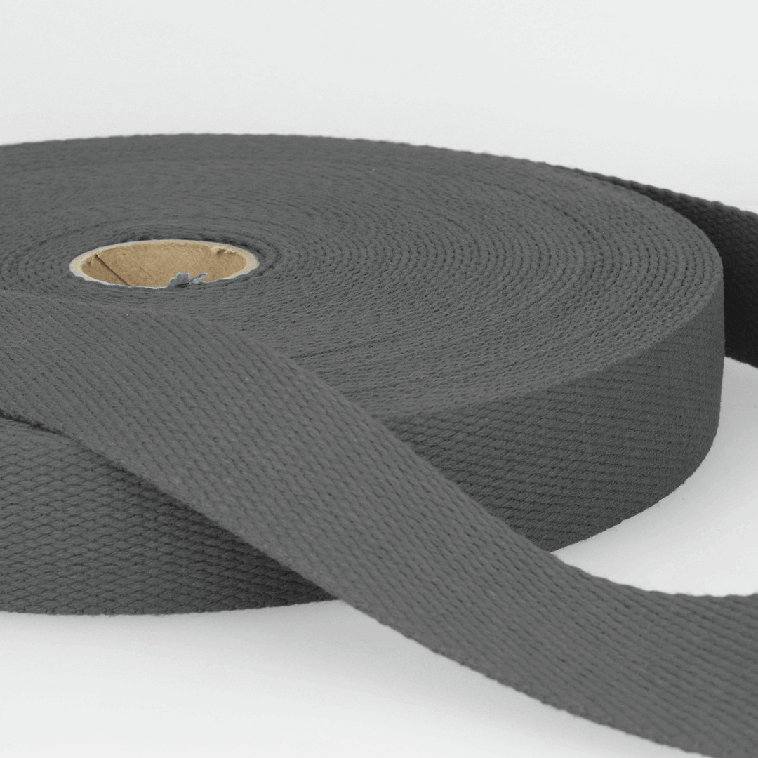 Solid Plain Cotton Webbing: 25 mm wide bag strapping. 20 colours. Per metre.